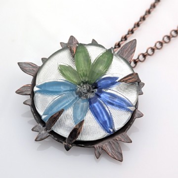 Alternative Settings: Stones, Enamels and Other Objects