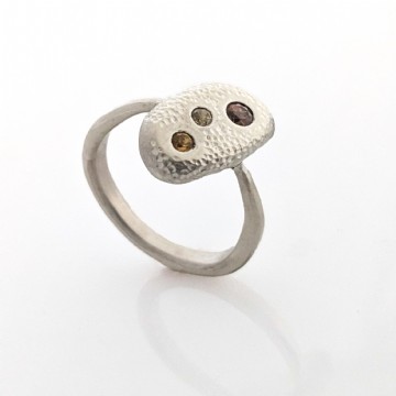 Flush Setting 2: Cabochons and Semi-Precious Stones