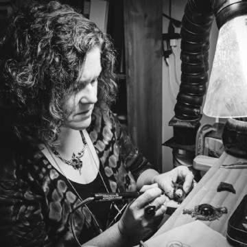 FREE JewelryTalk: Courtney Gray